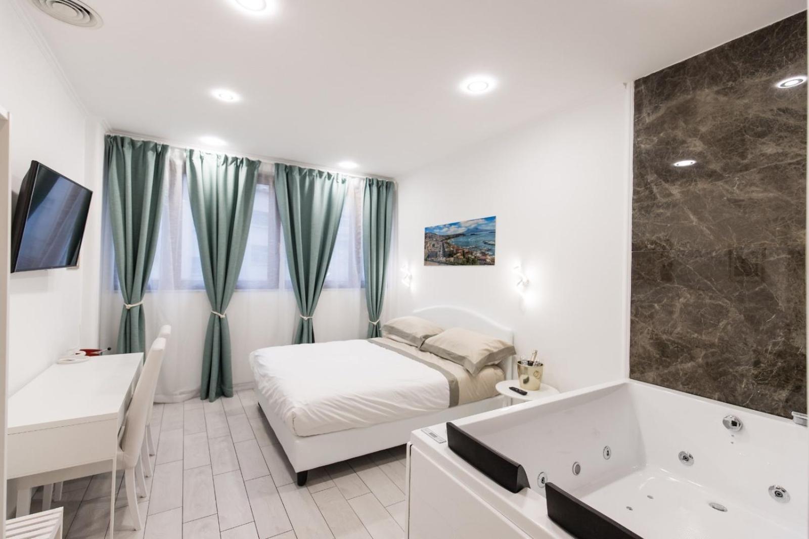 Mergellina Amore E Fantasia Naples Exterior photo